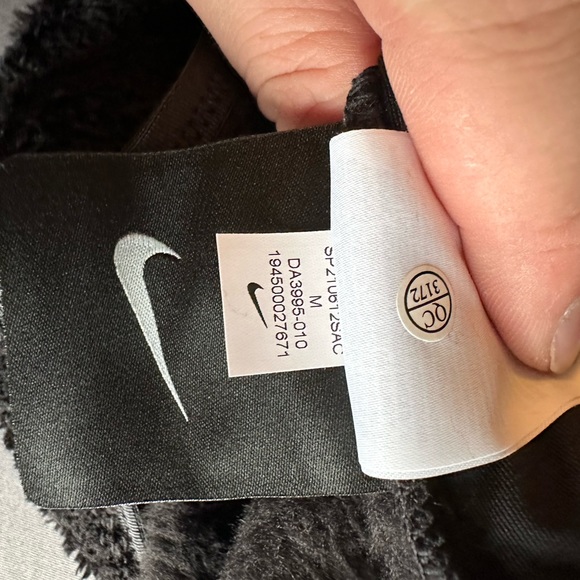 BNIB Nike NOCTA Polartec Fleece Jacket Size M - DA3995-010 - Picture 4 of 4